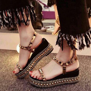 Sandal đinh tán	- SD29