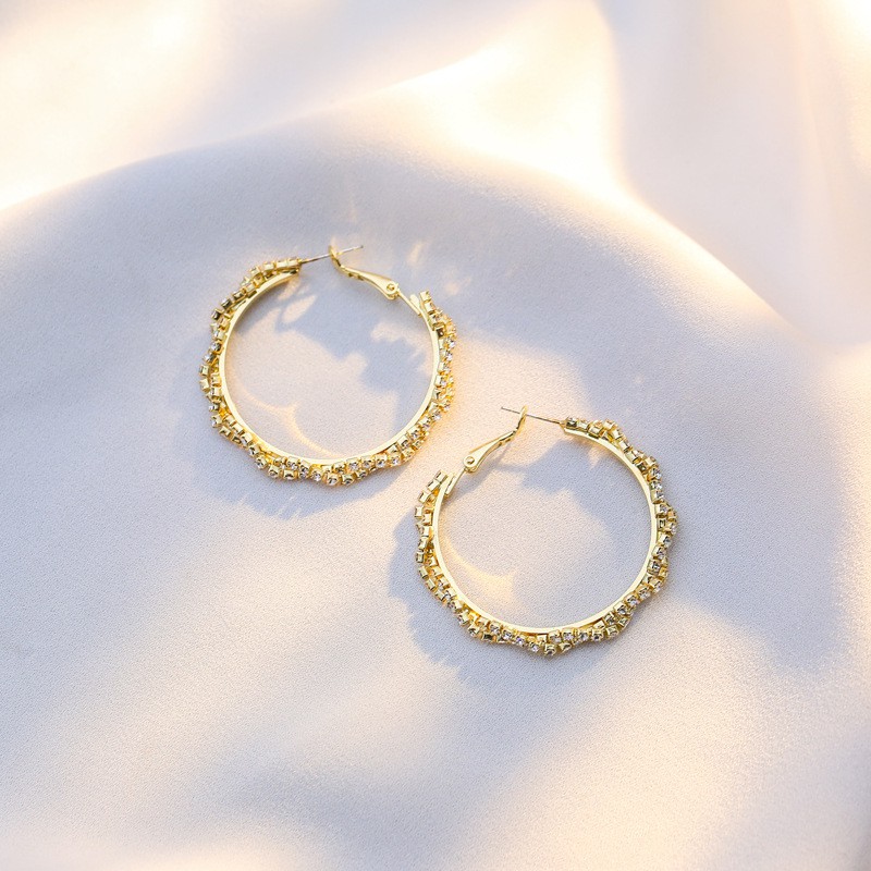 Khuyên Tai Tròn Đính Đá Lấp Lánh Sang Trọng Cho Nữ