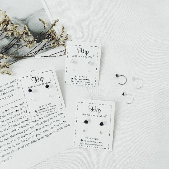 Khuyên móc đá nhân tạo