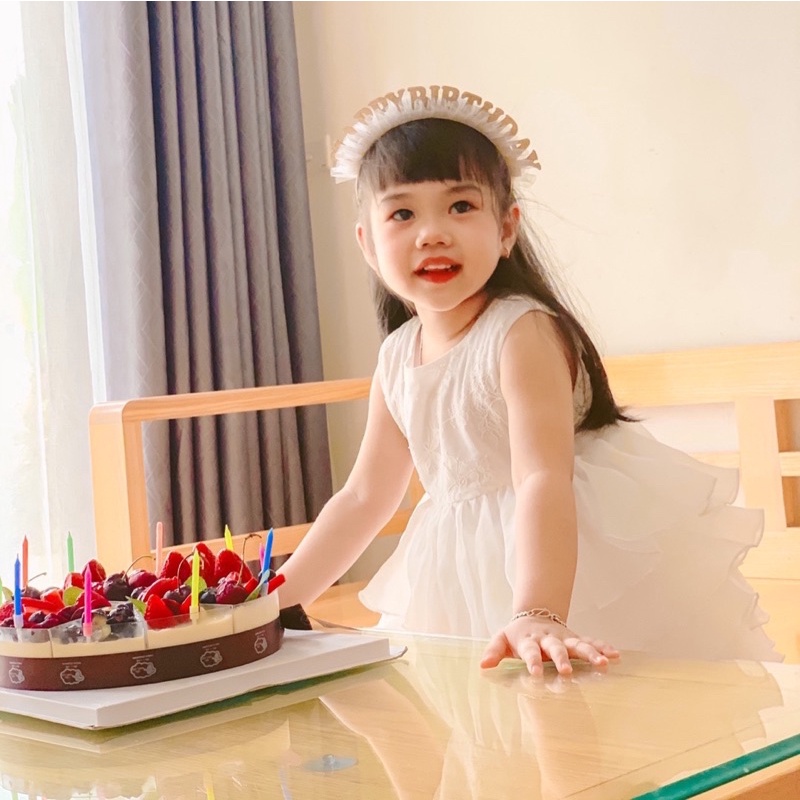 Bờm sinh nhật cho bé, cài Happy Birthday cho mẹ và bé