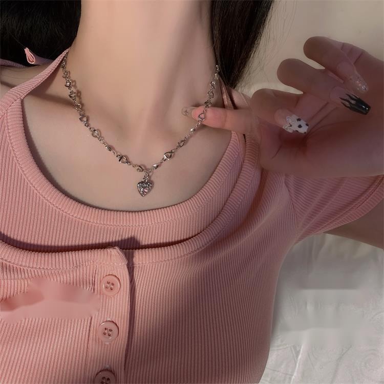 Vòng cổ Thép Titan Mặt Hình Trái Tim Đính Đá Hồng Thời Trang Đường Phố