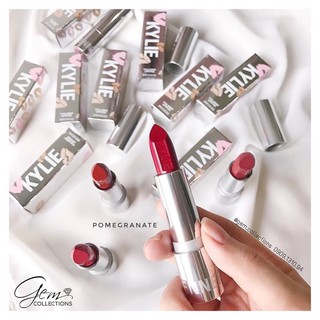 Son thỏi KYLIE Creme Lipstick màu TroubleMaker