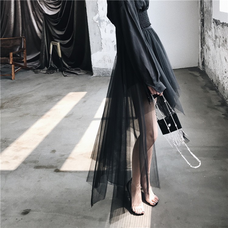 Chân váy tutu lưới mullet đen