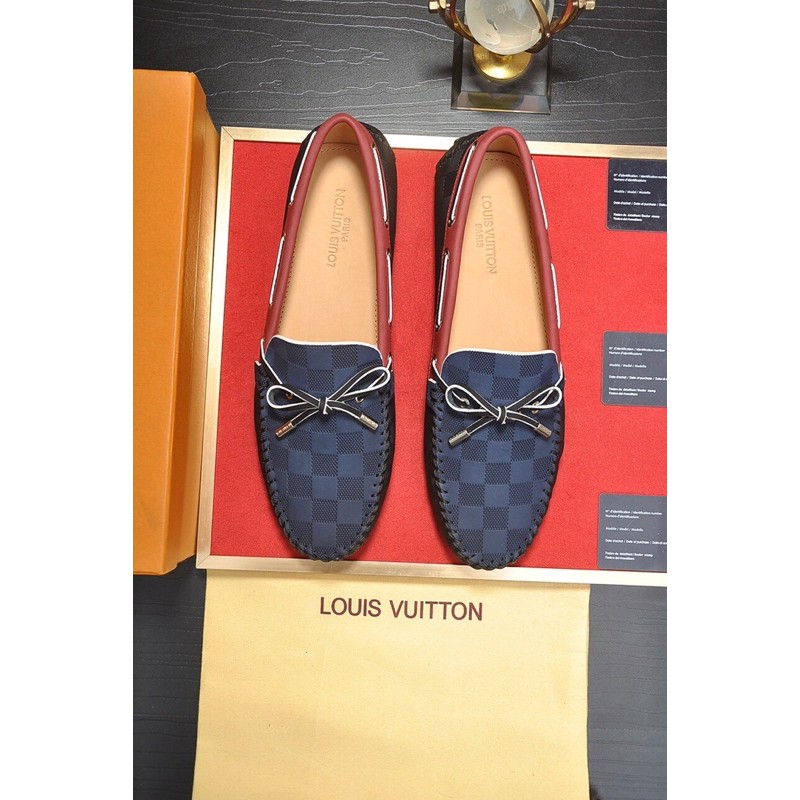 Giày thời trang nam mới của Louis Vuitton = LV da thật cao cấp với thiết kế tinh xảo và tinh tế.