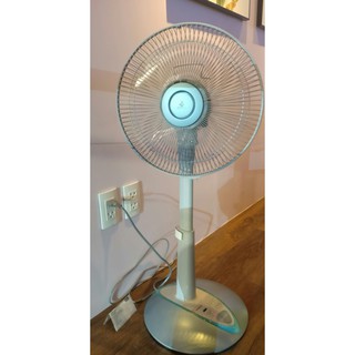 Quạt đứng Panasonic F-307KHB(màu xanh)/F-307KHS(màu bạc)