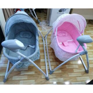Nôi Ru Ngủ Cao Cấp Tự Động Có Nhạc Điều Kiển Từ Xa Mastela SG327