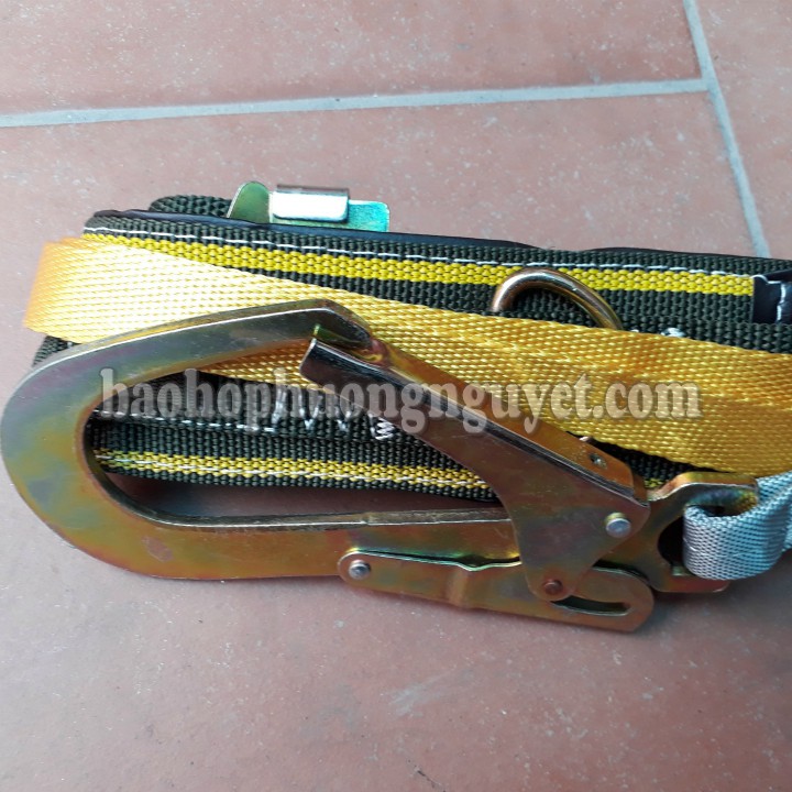 Dây đai an toàn bán thân móc to A2 Sợi Polyester độ bền cao, móc thép hợp kim