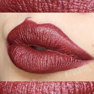 Son thỏi mini Kat Von D Studded Kiss Lipstick