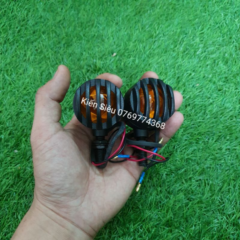 Xi nhan lưới sắt cafe racer tracker