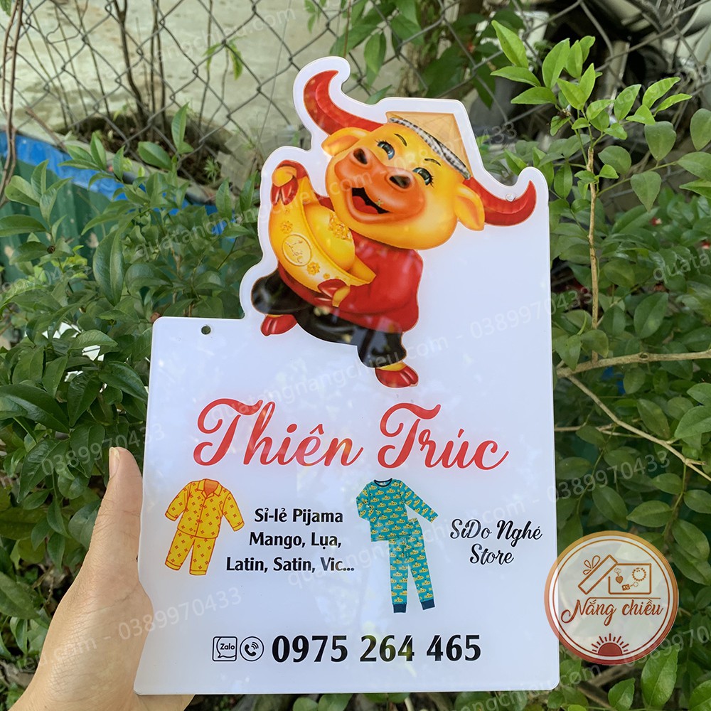 Bảng hiệu hình con trâu vàng cho shop bán pijama_ Decor cửa hàng , shop thời trang, chất liệu an toàn, tiện dụng