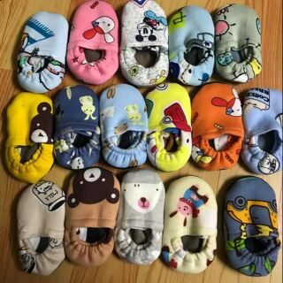 Giày  nỉ  xịn  cho bé