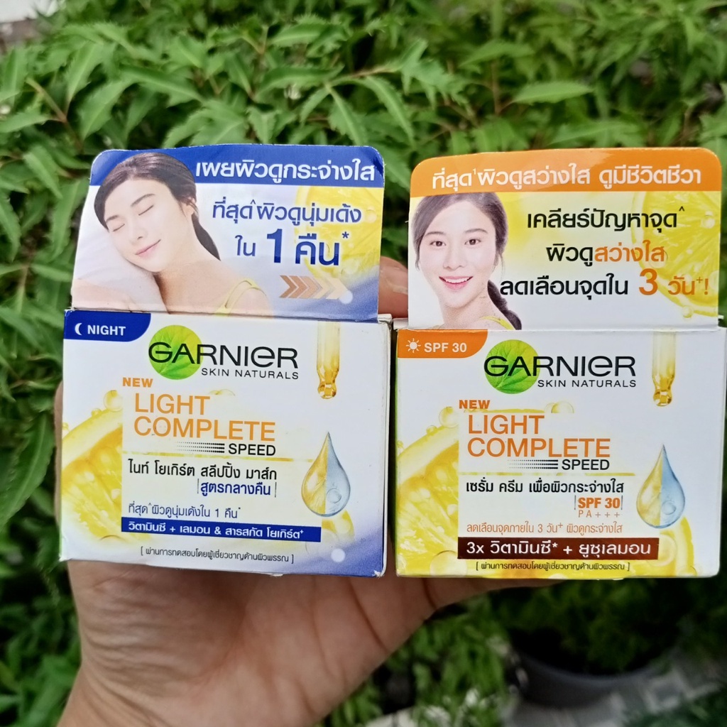 Kem Dưỡng Sáng Da Ngày Và Đêm Garnier Light Complete Speed Vitamin C Serum Cream SPF30 18ml(CHÍNH HÃNG)