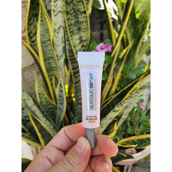 7.5ml- Kem dưỡng sáng da BAN NGÀY Glycolic Bright Glowing Cream Day SPF17
