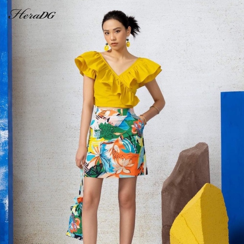 Áo Croptop Nữ HeraDG Thiết Kế Cổ Bèo Cách Điệu, Chất Liệu Vải Thô Poplin Cao Cấp, Thoáng Mát SAKBB2068 | BigBuy360 - bigbuy360.vn