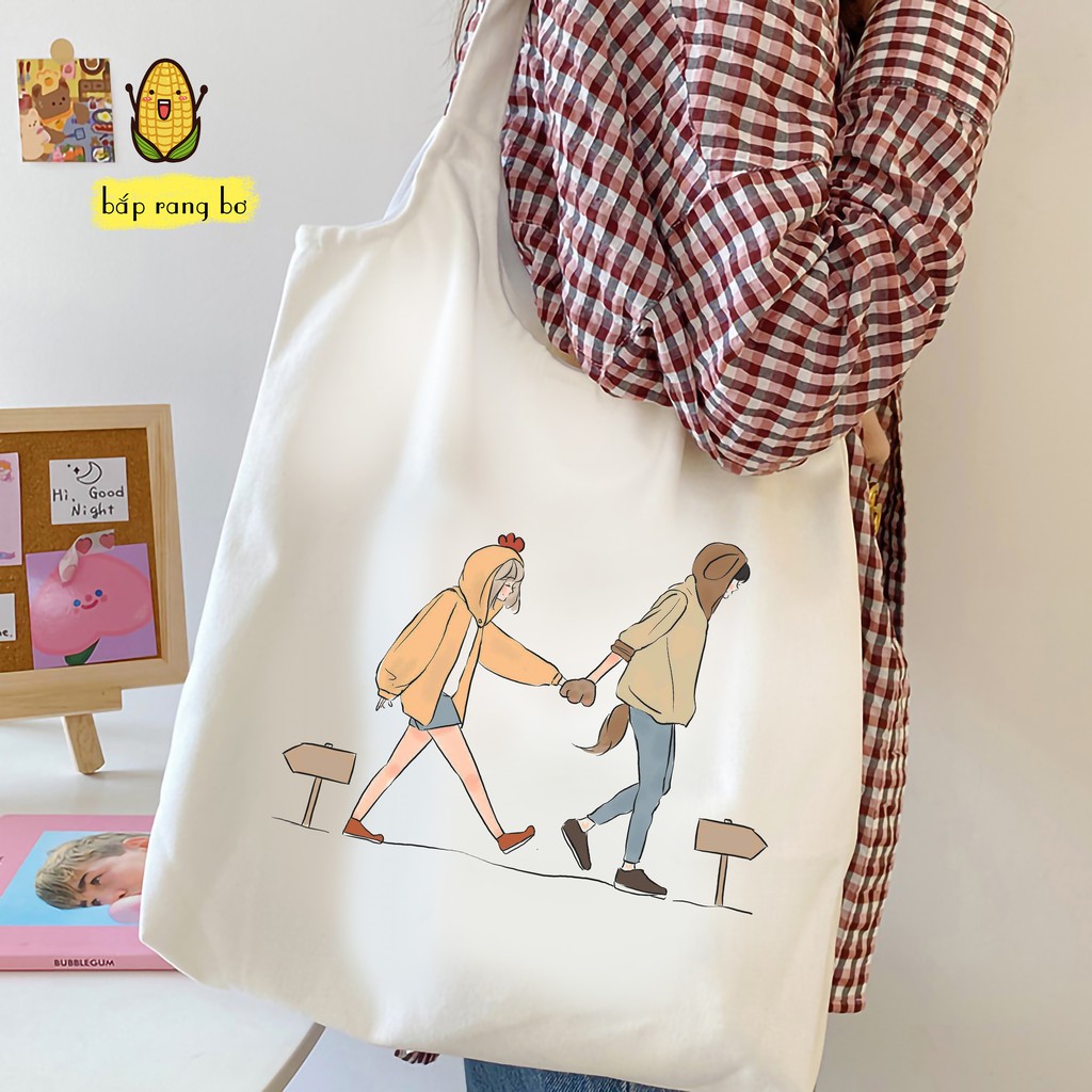 TÚI TOTE ĐƯA NHAU ĐI TRỐN ANH VÀ EM COUPLE - VẢI CANVAS CÓ KHÓA NÚT NAM CHÂM