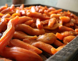 KHOAI MẬT SẤY NGUYÊN CỦ