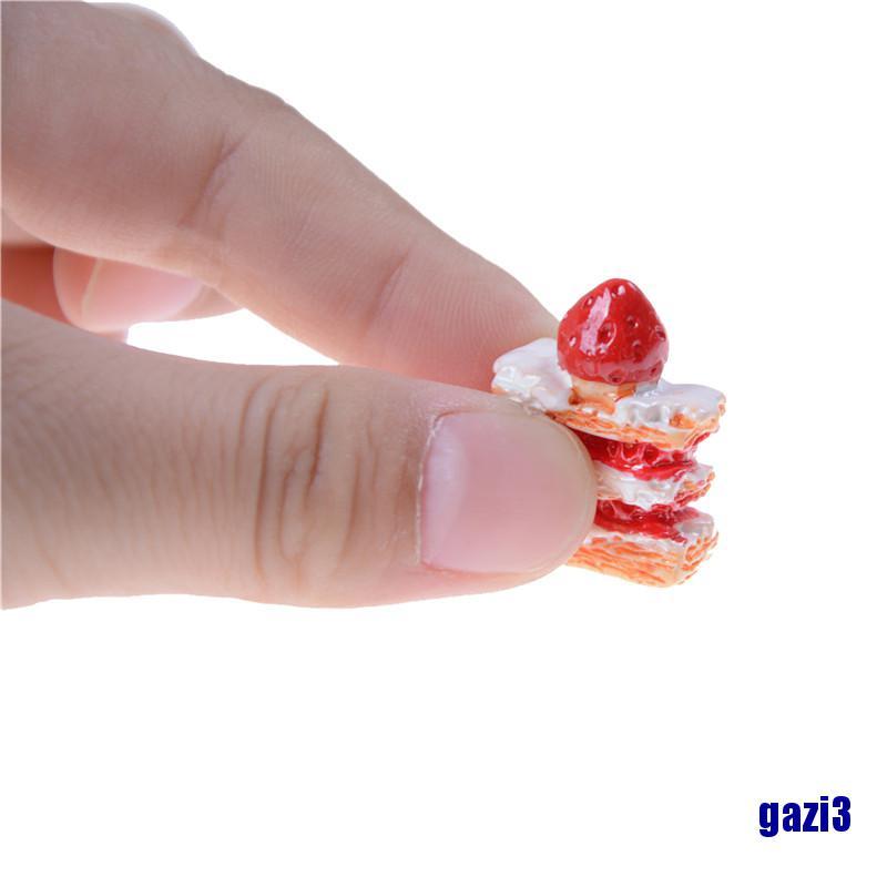 Set 5 Mô Hình Bánh Kem Dâu Mini Trang Trí Nhà Búp Bê