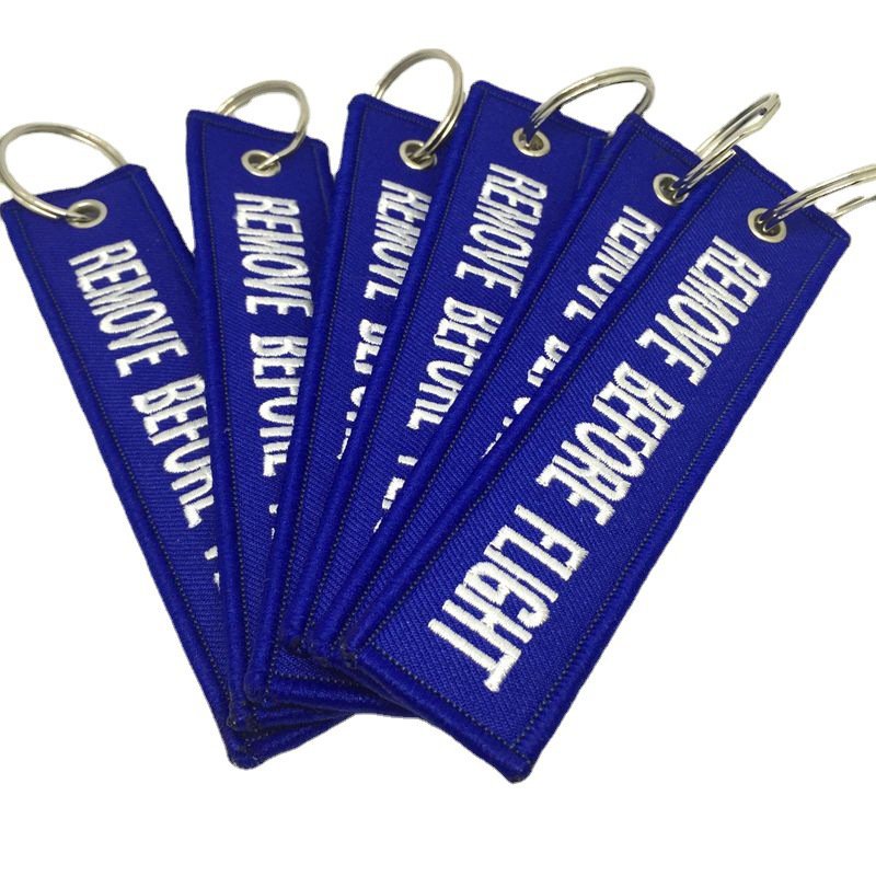 Móc chìa khóa in chữ Before Flight độc đáo