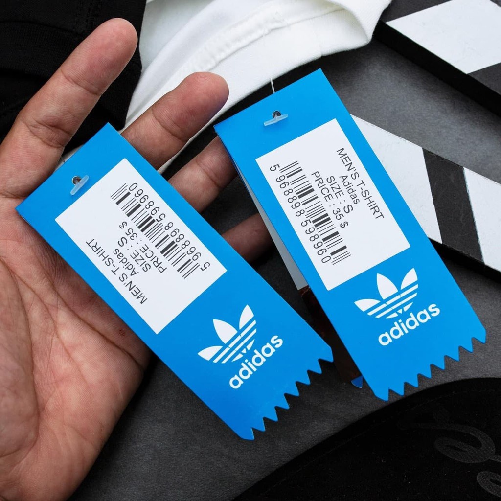 Áo thun nam nữ unisex Adidas ba lá màu trắng - đen, điểm nhấn là logo adidas rằn ri cực chất