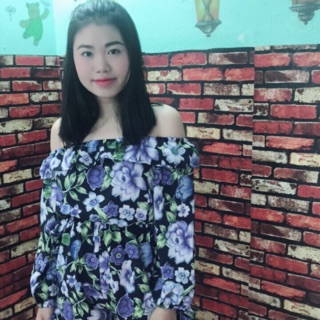 Jumpsuit hoa bẹt vai