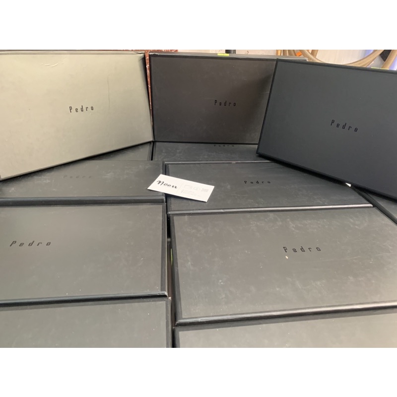 HỘP GIẤY ĐỰNG PEDRO Siêu đẹp