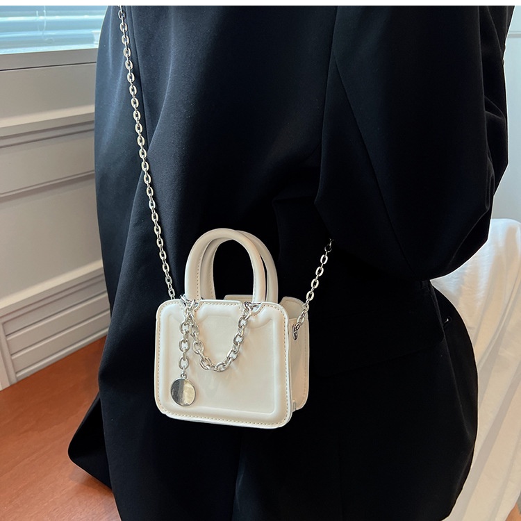 Túi Xách Đeo Chéo Nữ Mini Có Dây Xích Siêu Yêu Màu Sắc Bắt Mắt - ViVi