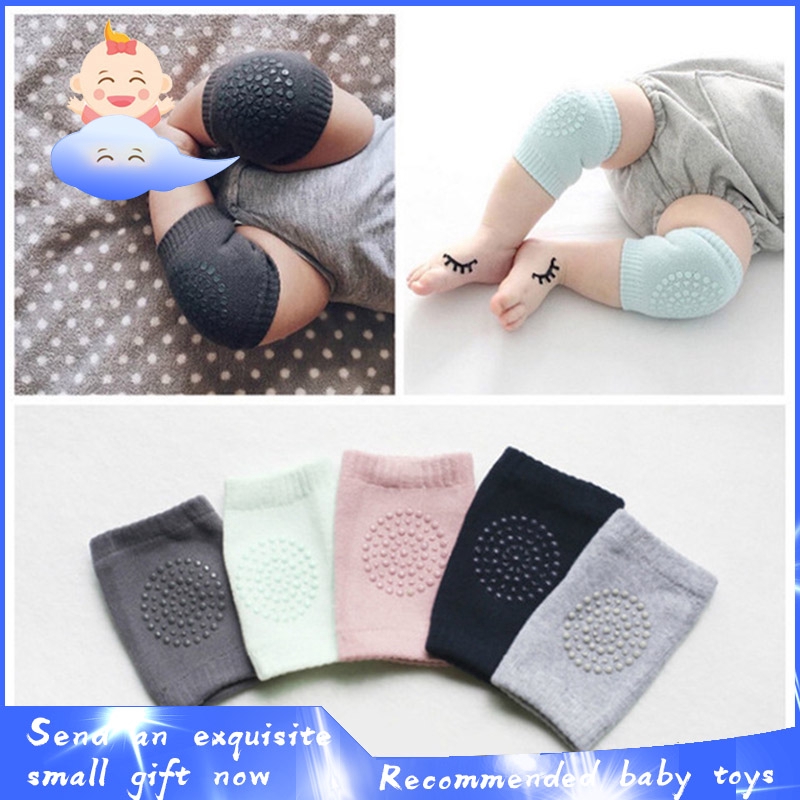 Vớ Cotton Bảo Vệ Đầu Gối Cho Bé Khi Tập Bò