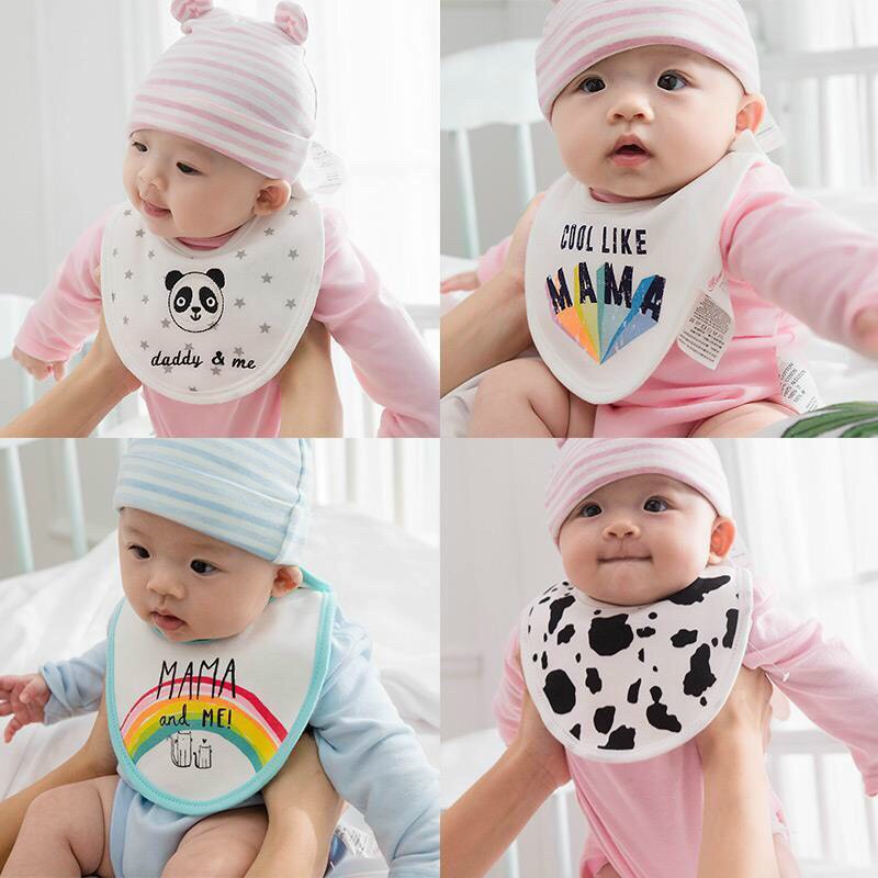 Set 3 yếm tròn Momcare cực xinh cho bé