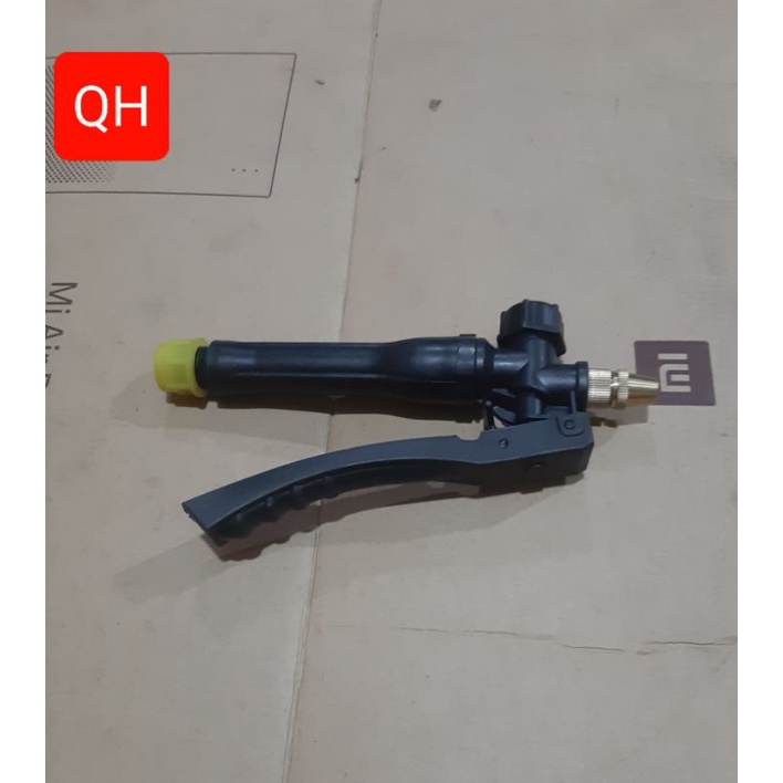 Súng xịt máy rửa xe mini 12v - Máy tưới lan,tưới cây cảnh, phun tưới cây nông nghiệp