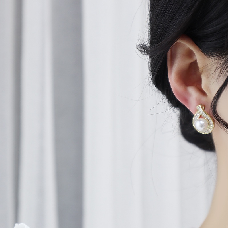 V.I.T House | Bông tai S925 hạt châu đính đá