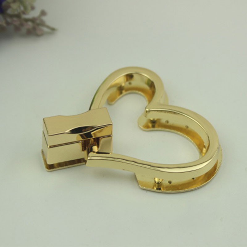 Móc gắn khóa kim loại hình trái tim cho túi xách