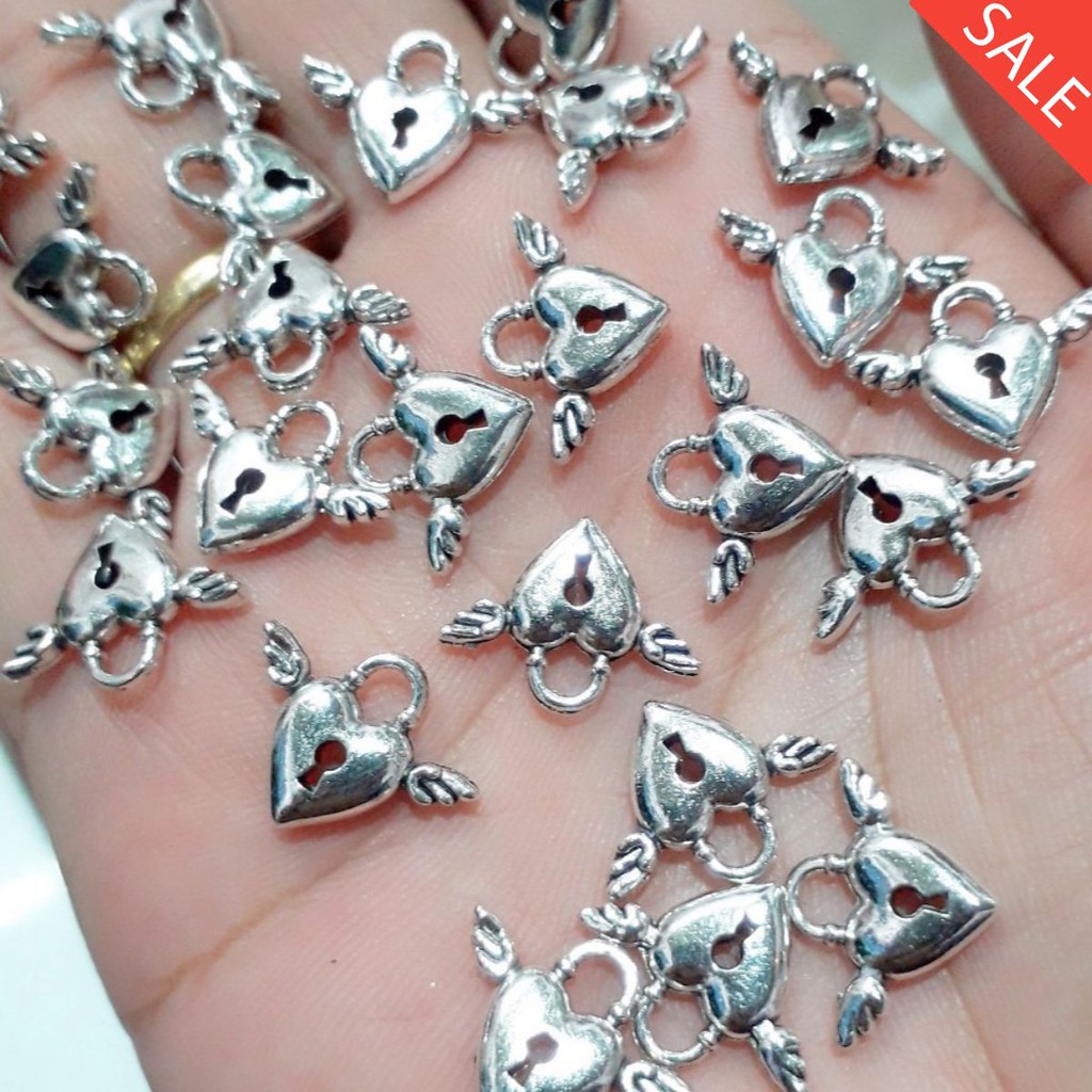 Charm hình : ổ khóa 2 cánh : 50g = 23k / Chuyên Sỉ Phụ Kiện Tại TPHCM