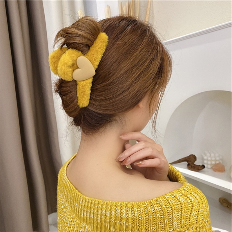 Kẹp tóc hình trái tim bằng nhung chống trượt tiện dụng