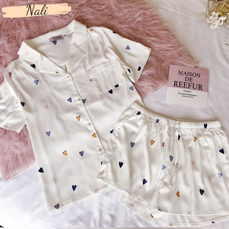 Bộ pijama cộc tay lụa satin hình trái tim dễ thương, bộ đồ ngủ đồ bộ đùi mặc nhà trái tim 4 màu siêu đẹp NL116 | BigBuy360 - bigbuy360.vn