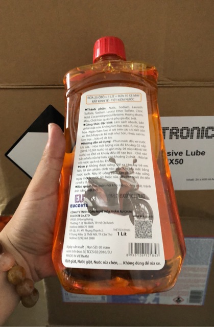 Xà bông rữa xe siêu tiết kiệm, đậm đặc,giữ màu sơn Lamp Germany