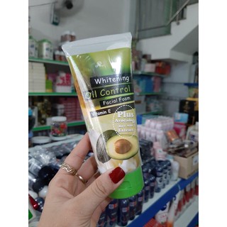 Sữa rửa bơ