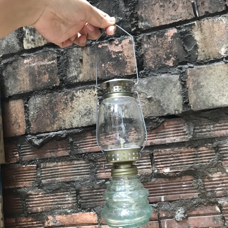 Đèn Bão/Đèn Dầu Thuỷ Tinh Chống Bão/Đèn Trang Trí Quai Cầm Kèm Bóng và Bấc Đèn nguyên bộ