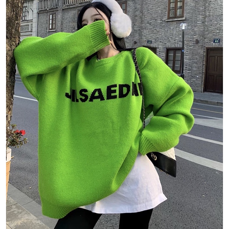 Áo sweater thêu pattani màu xanh nhẹ nhàng fom rộng thêu chữ chắc chắn