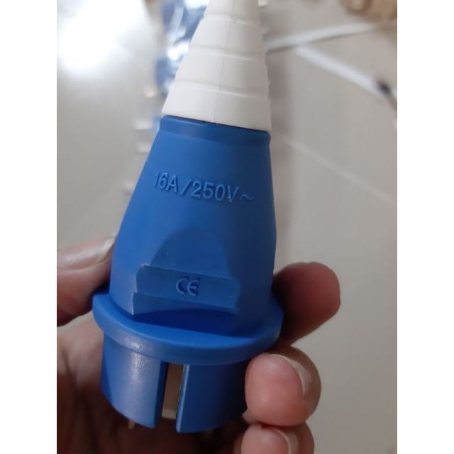 Phích cắm điện nhập khẩu chống nước IP44 – pcdcn