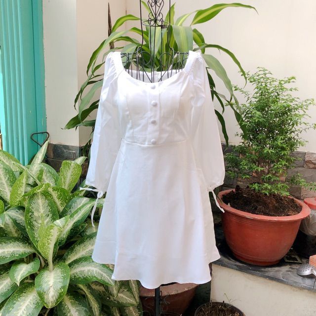 Đầm Nữ Trắng Bèo Cổ Vuông Tay Phồng