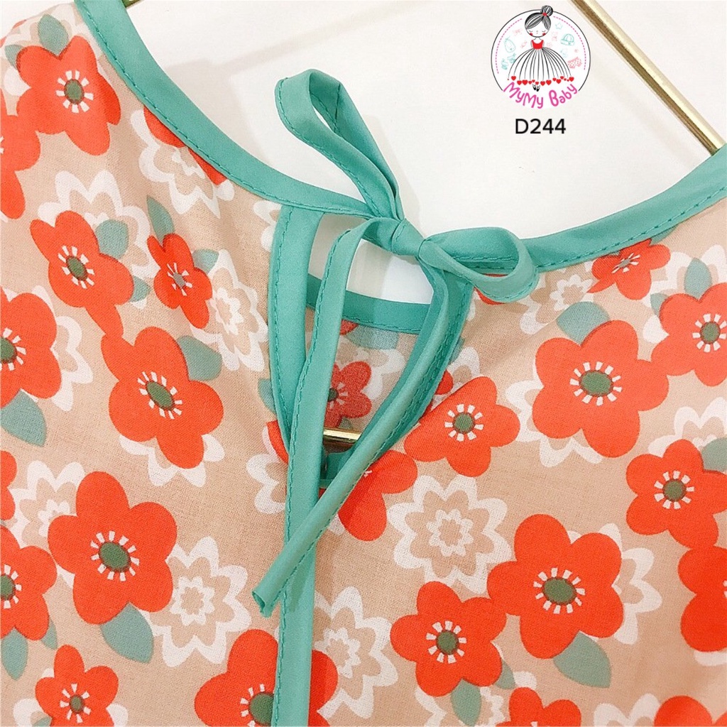 Đầm hoa đỏ nơ xanh