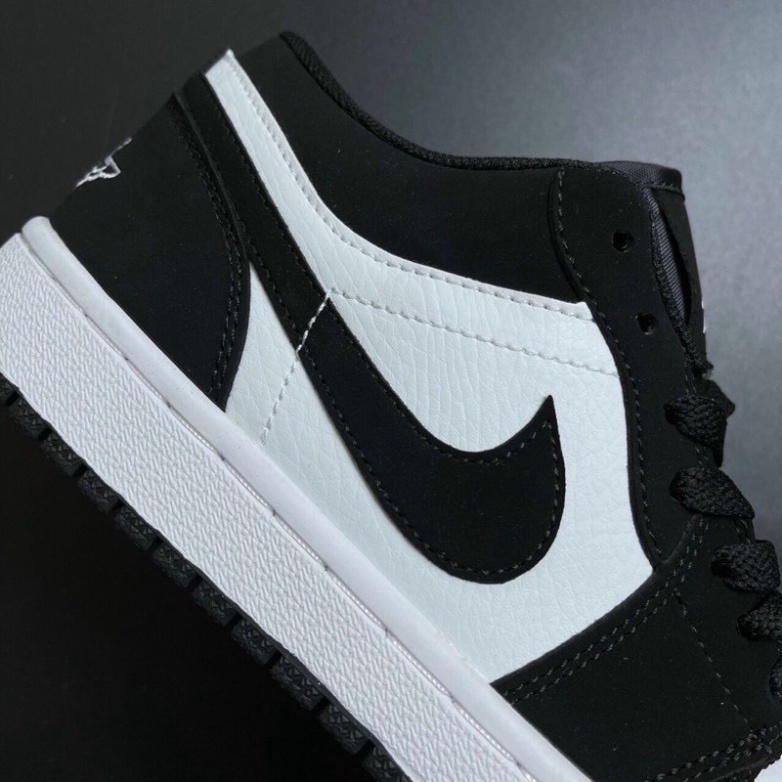 Giày Jordan cổ thấp đen trắng,Jordan 1 low Panda hàng cao cấp nam nữ siêu hot