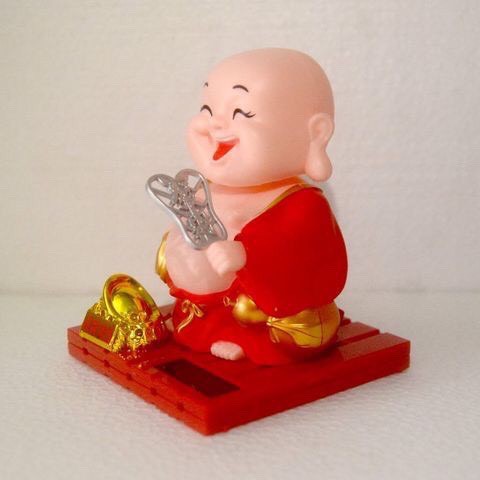 [NÊN CHỌN] Tượng Phật  May Mắn Ông Di Lặc Tay Cầm Quạt, trang trí xe hơi, phong thủy mang đến may mắn, phúc lộc.
