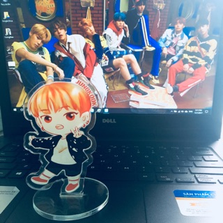 Standee để bàn hình chibi 4 năm bts