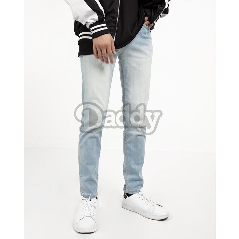Quần jean nam xanh nhạt ✅ Quần jean xanh nam ✅ Dáng skinny Daddystore | BigBuy360 - bigbuy360.vn
