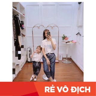 Áo sơ mi trắng cho bé gái . Size 16-38kg . Đi học đi chơi đều rất đẹp . Ảnh chụp thật tại shop