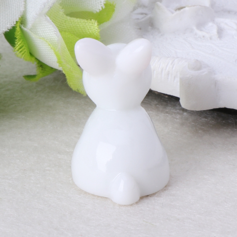 Mô Hình Thỏ Trắng Bằng Nhựa Trang Trí Vườn