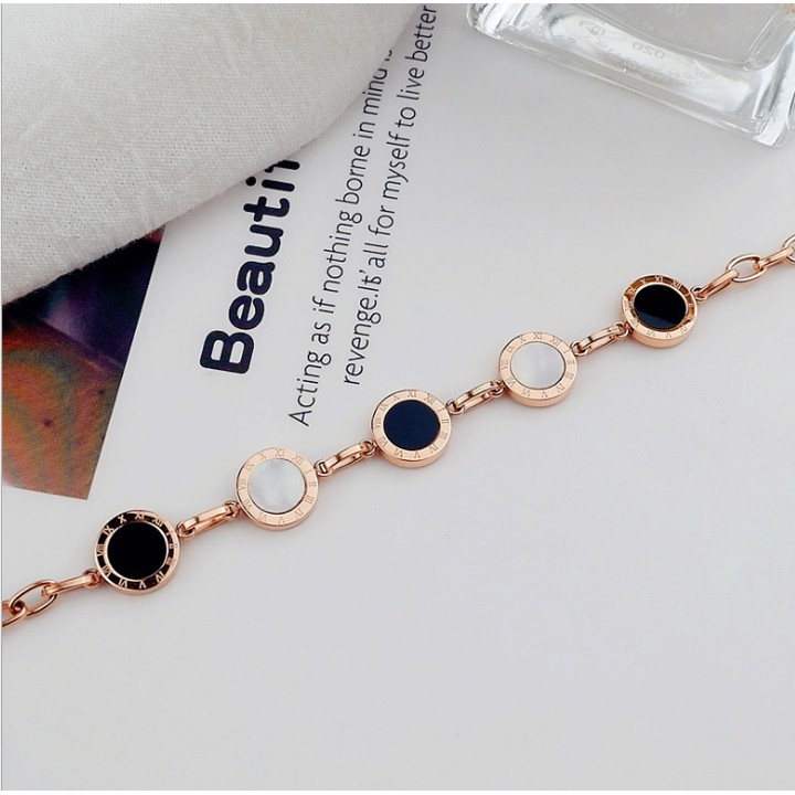 LẮC TAY TITAN SỐ LA MÃ TA128 SIÊU ĐẸP BỀN MÀU