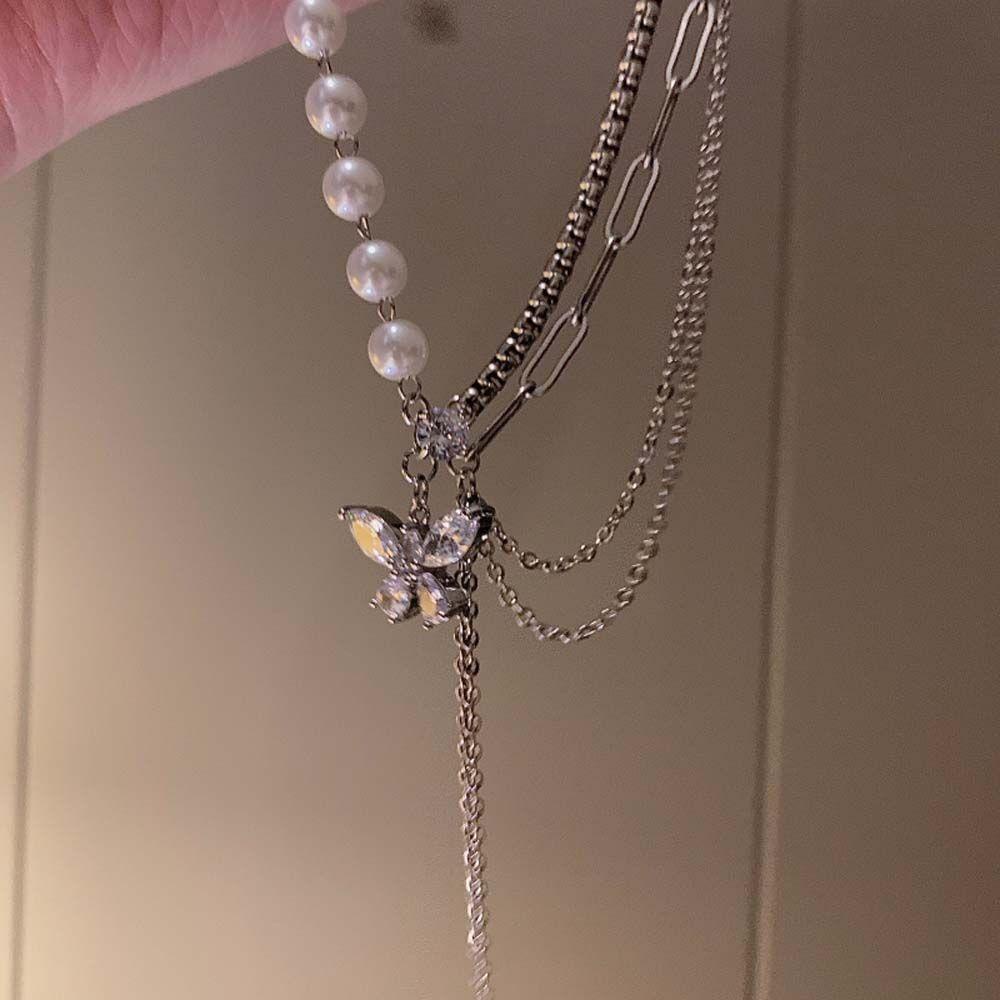 AROMA Vòng cổ Mặt Bướm Đính Ngọc Trai Thanh Lịch