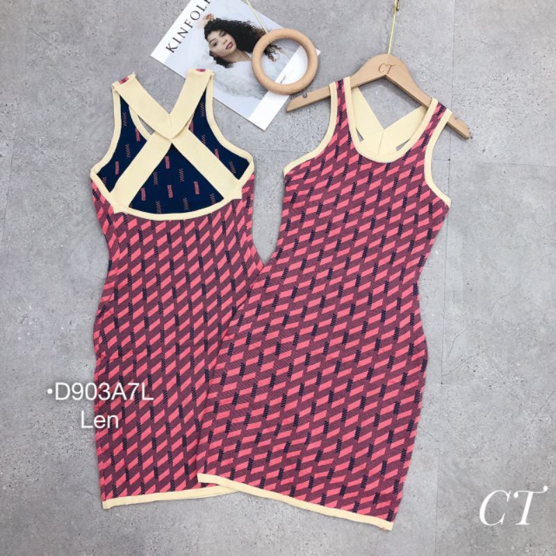 Đầm len body họa tiết dây chéo lưng